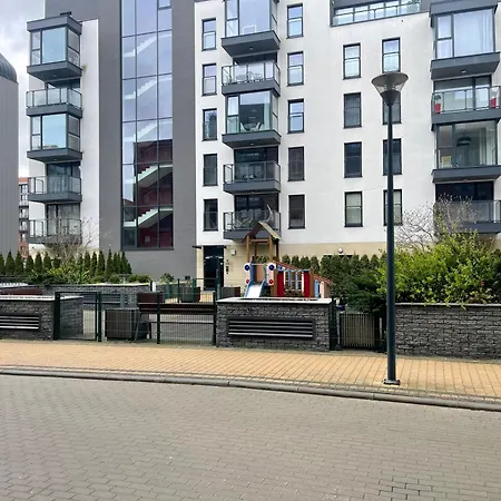 Apartment Island Modern Box